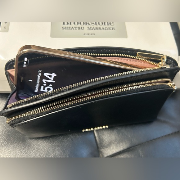 Kate Spade wallet on a chain - Picture 3 of 8